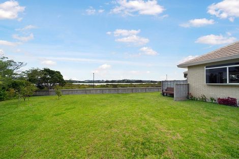 Photo of property in 50 Settlers Grove, Orewa, 0931