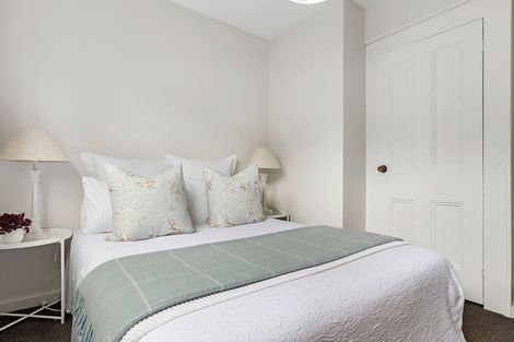 Photo of property in 100 Blighs Road, Strowan, Christchurch, 8052