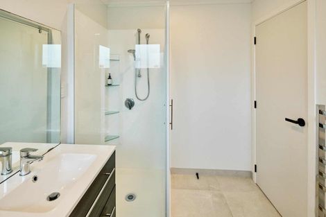 Photo of property in 88 Hillcrest Road, Raumati Beach, Paraparaumu, 5032