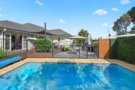 Photo of property in 31 Beerescourt Road, Beerescourt, Hamilton, 3200