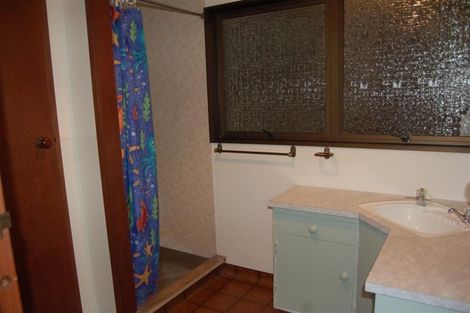 Photo of property in 27 Burns Road, Hospital Hill, Napier, 4110