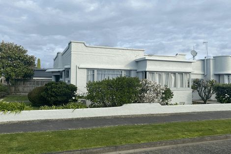 Photo of property in 22 Rangitira Avenue, Palmerston North, 4414