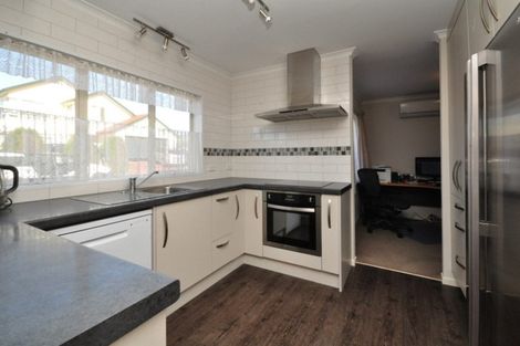 Photo of property in 23 Muirfield Street, Wattle Downs, Auckland, 2103