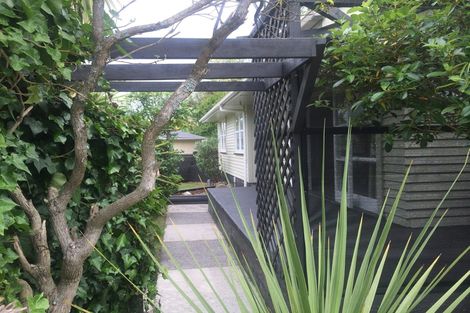 Photo of property in 4 Clyde Street, Utuhina, Rotorua, 3015