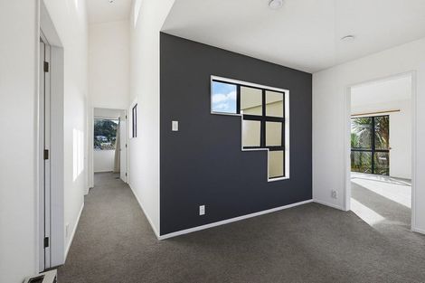 Photo of property in 28 Sailmaker Close, Whitby, Porirua, 5024