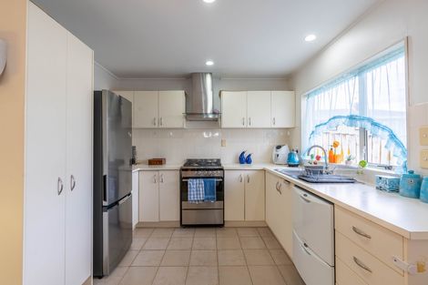 Photo of property in 5 Camberley Court, Manurewa East, Auckland, 2102