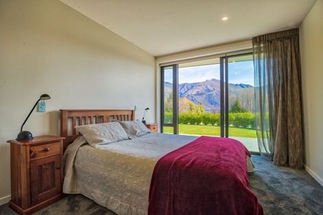 Photo of property in 221 Lakeside Road, Wanaka, 9305