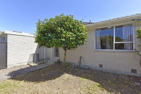 Photo of property in 2/38 Picton Avenue, Riccarton, Christchurch, 8011