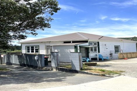 Photo of property in 39 Rhine Street, Island Bay, Wellington, 6023