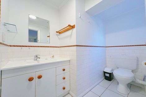 Photo of property in 14b Glenmore Street, Thorndon, Wellington, 6011