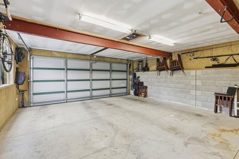 Photo of property in 9 West Road, Northland, Wellington, 6012