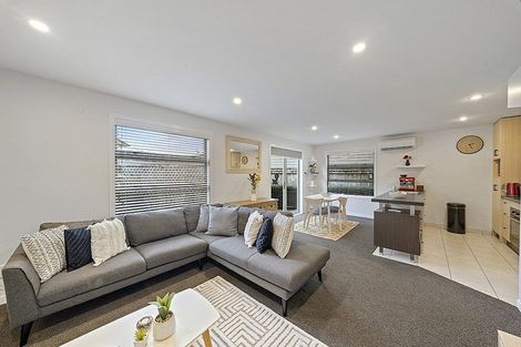 Photo of property in 5b Ryan Grove, Tawa, Wellington, 5028