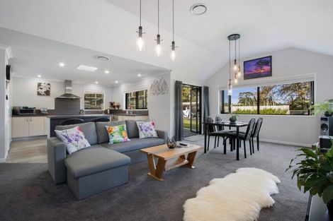 Photo of property in 10 Bransley Grove, Katikati, 3129