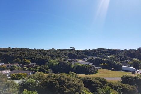 Photo of property in 20 Astronomer Place, Whitby, Porirua, 5024