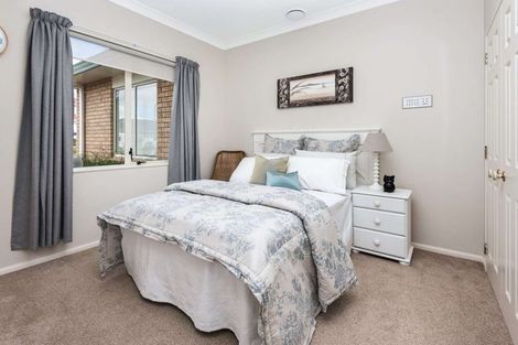 Photo of property in 5 Pintner Place, Somerville, Auckland, 2014