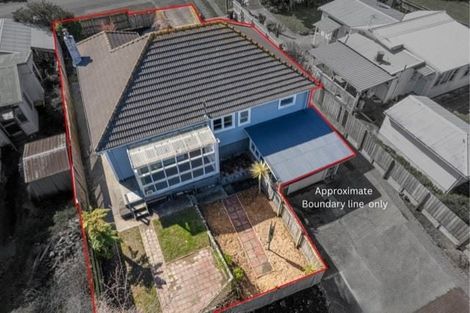 Photo of property in 6 North Street, Tawa, Wellington, 5028