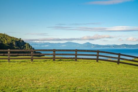 Photo of property in 1 Taumata Rise, Acacia Bay, 3385