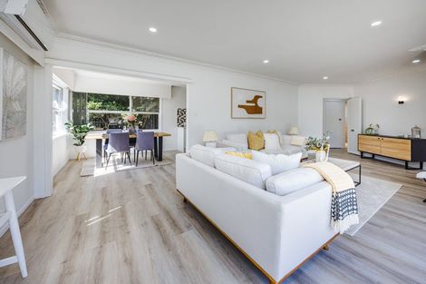 Photo of property in 3 Halcyon Place, Papatoetoe, Auckland, 2025