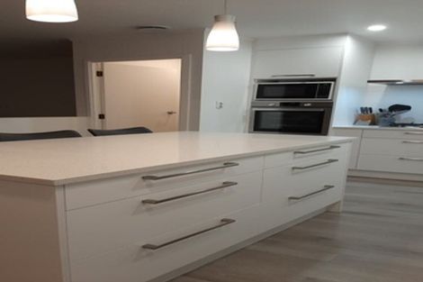 Photo of property in 662 Beach Road, Browns Bay, Auckland, 0630