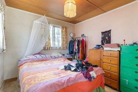 Photo of property in 7 Ngatira Road, Muriwai, Waimauku, 0881