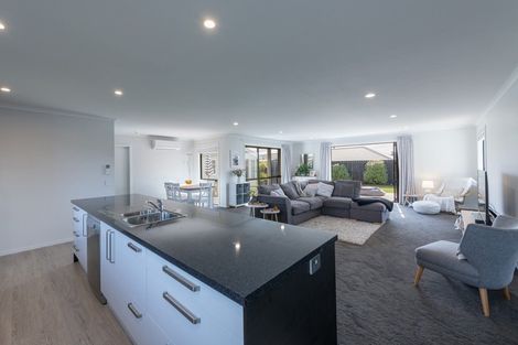 Photo of property in 4 Les Wakefield Road, Mapua, 7005