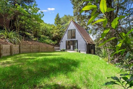 Photo of property in 1101 Dyers Pass Road, Governors Bay, Lyttelton, 8971