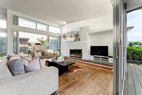 Photo of property in 39 Paraoa Crescent, Omaha, 0986