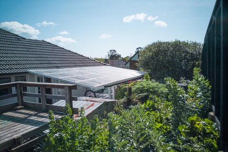 Photo of property in 1/102 Beresford Street, Bayswater, Auckland, 0622