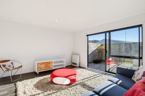 Photo of property in 23/9 Surrey Street, Tawa, Wellington, 5028