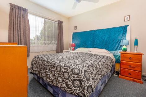 Photo of property in 2/82 Settlement Road, Papakura, 2110