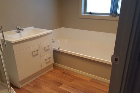 Photo of property in 3a Waikite Way, Welcome Bay, Tauranga, 3175