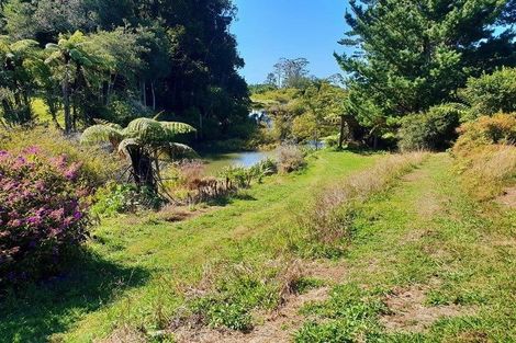 Photo of property in 369 Manutahi Road, Lepperton, New Plymouth, 4373
