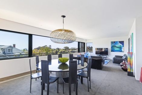 Photo of property in 5 Barrett Road, Spotswood, New Plymouth, 4310