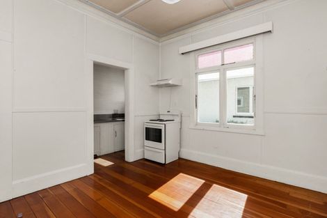 Photo of property in 42 Vigor Brown Street, Napier South, Napier, 4110