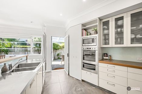 Photo of property in 16 Myrtle Street, Hutt Central, Lower Hutt, 5010