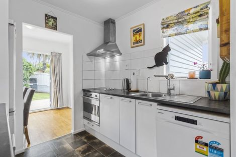 Photo of property in 36 Halswell Street, Mangere East, Auckland, 2024