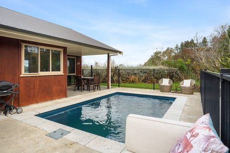 Photo of property in 33 Nikau Heights, Lansdowne, Masterton, 5810