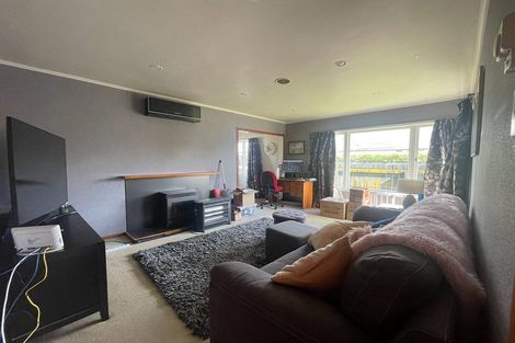 Photo of property in 31 Durham Street, Te Atatu Peninsula, Auckland, 0610
