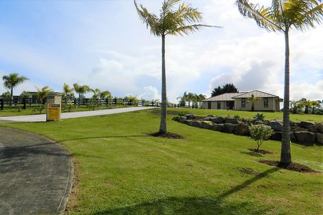 Photo of property in 14 Greenway Drive, Kerikeri, 0230