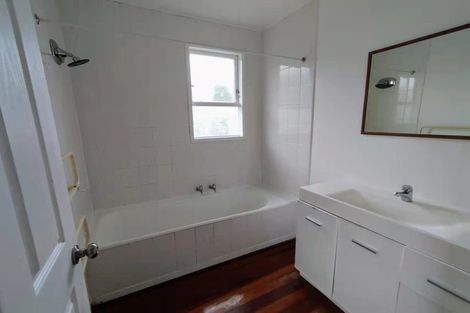 Photo of property in 9 Hope Farm Avenue, Pakuranga Heights, Auckland, 2010