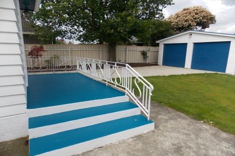 Photo of property in 290 Fergusson Drive, Heretaunga, Upper Hutt, 5018