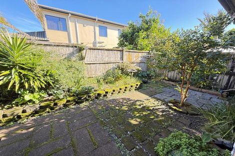 Photo of property in 404a Te Atatu Road, Te Atatu Peninsula, Auckland, 0610