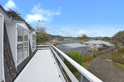 Photo of property in 5b Bracken Street, Wallaceville, Upper Hutt, 5018
