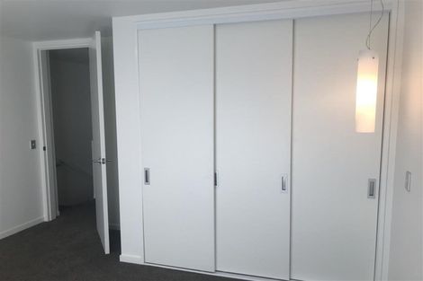 Photo of property in Montreaux Apartments, 10c/164 The Terrace, Wellington Central, Wellington, 6011