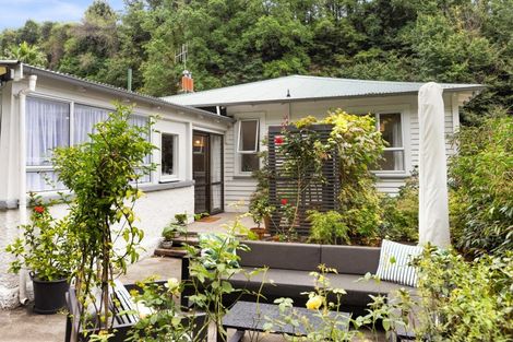 Photo of property in 155 Milton Road, Bluff Hill, Napier, 4110