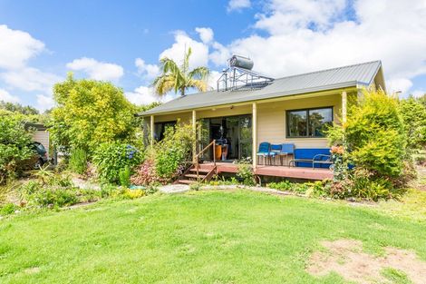 Photo of property in 118 Wiroa Road, Kerikeri, 0293