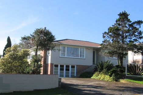 Photo of property in 39 School Road, Te Atatu South, Auckland, 0610
