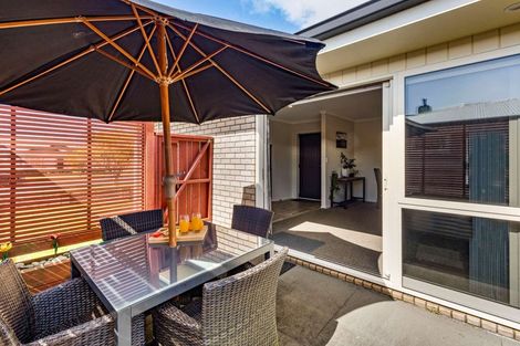 Photo of property in 35 Hamlet Street, Stratford, 4332