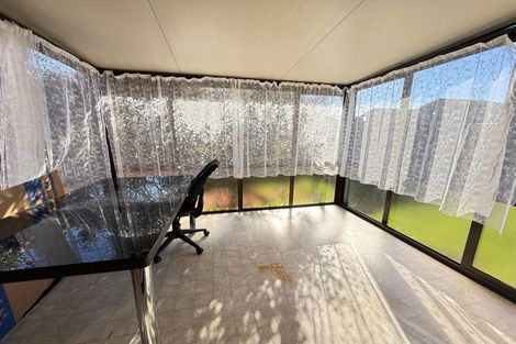 Photo of property in 2/13 Landscape Road, Papatoetoe, Auckland, 2025