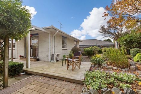 Photo of property in 25b Pehi Kupa Street, Waikanae, 5036